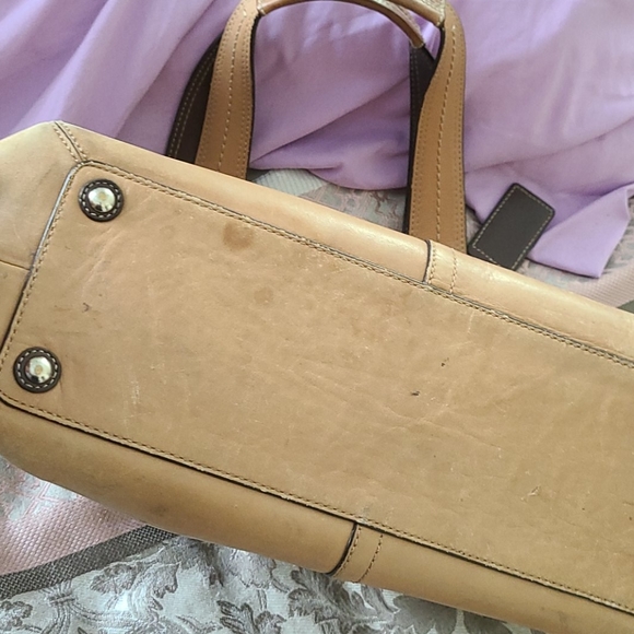 SOLD Gorgeous Coach Alex Soho Handbag - Picture 3 of 10